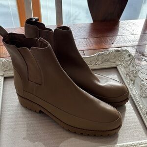 Rebecca Allen Tan Chelsea Boot.  NEW No Box. Size 9.5.